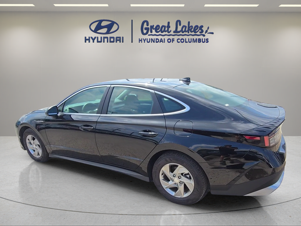 Used 2026 Hyundai Sonata SE FWD image 3