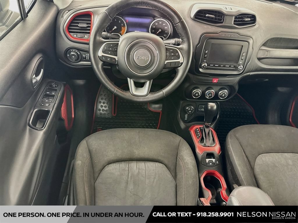 Used 2016 Jeep Renegade Trailhawk AWD/4WD image 21