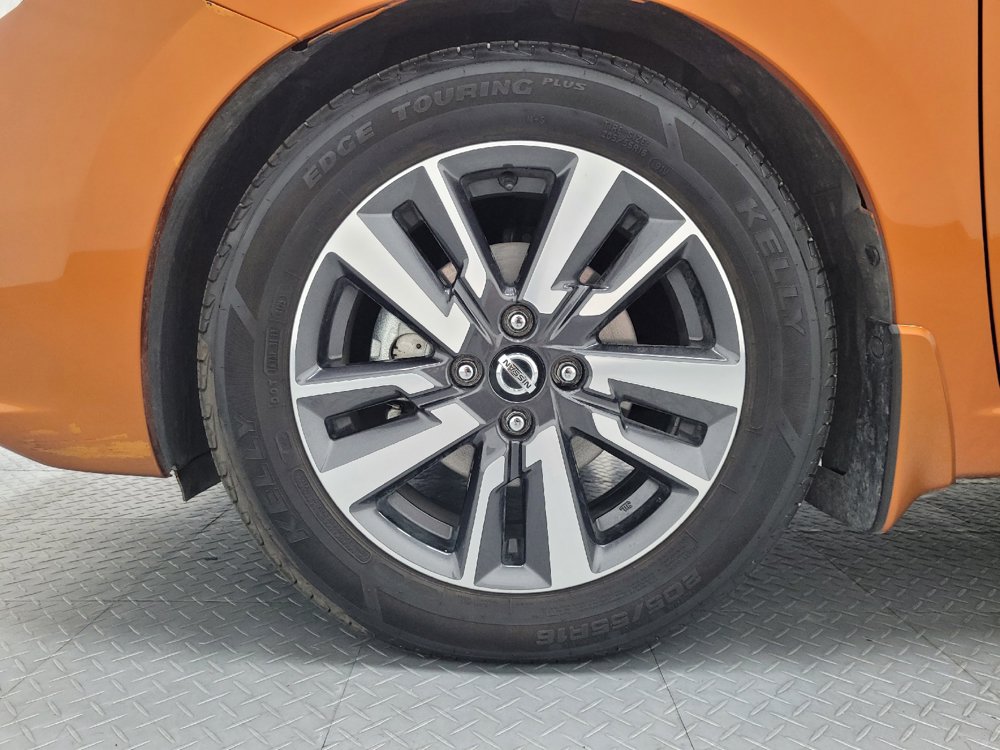 Used 2020 Nissan Versa SV FWD image 31
