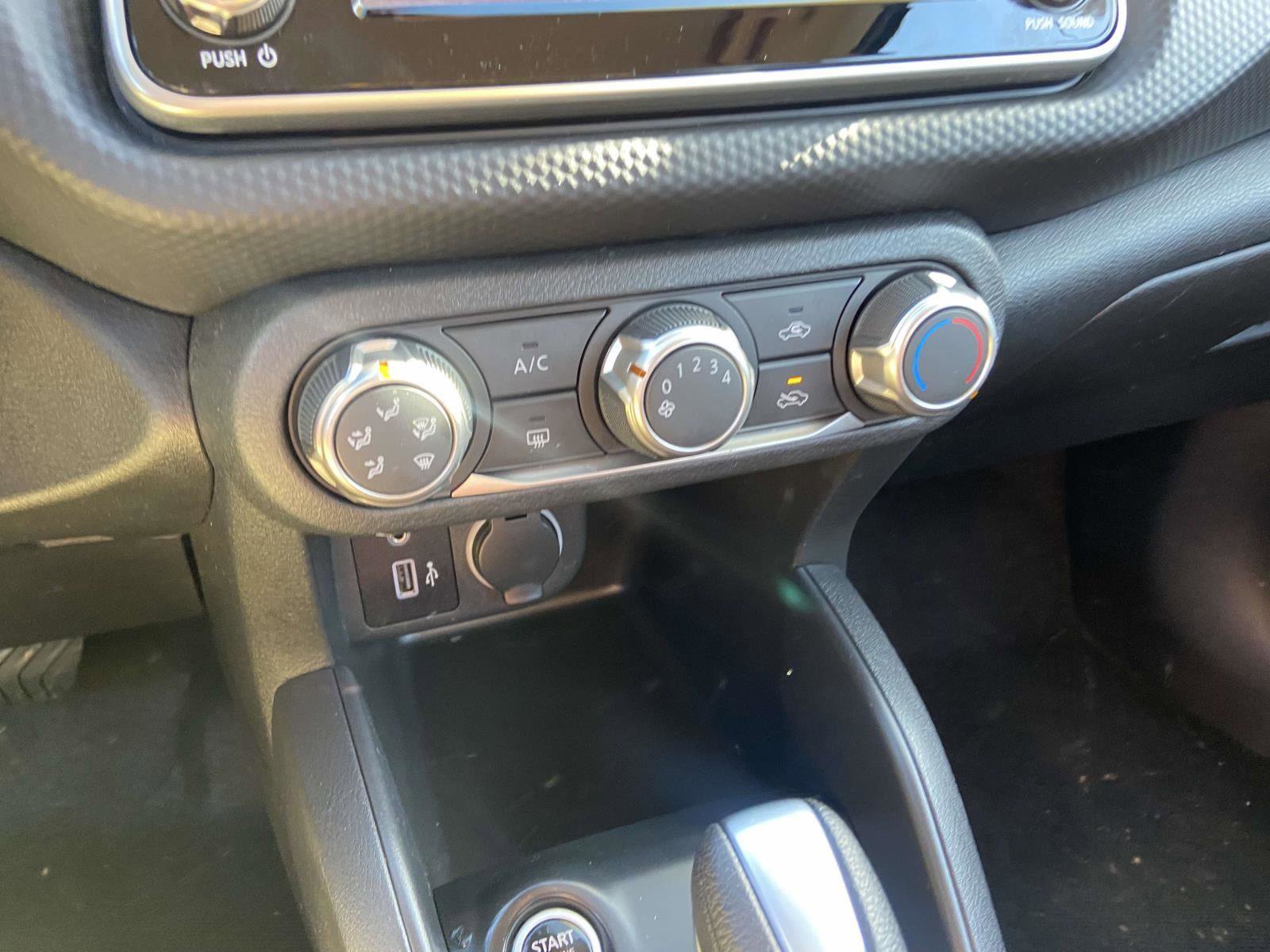 Used 2024 Nissan Kicks S image 15