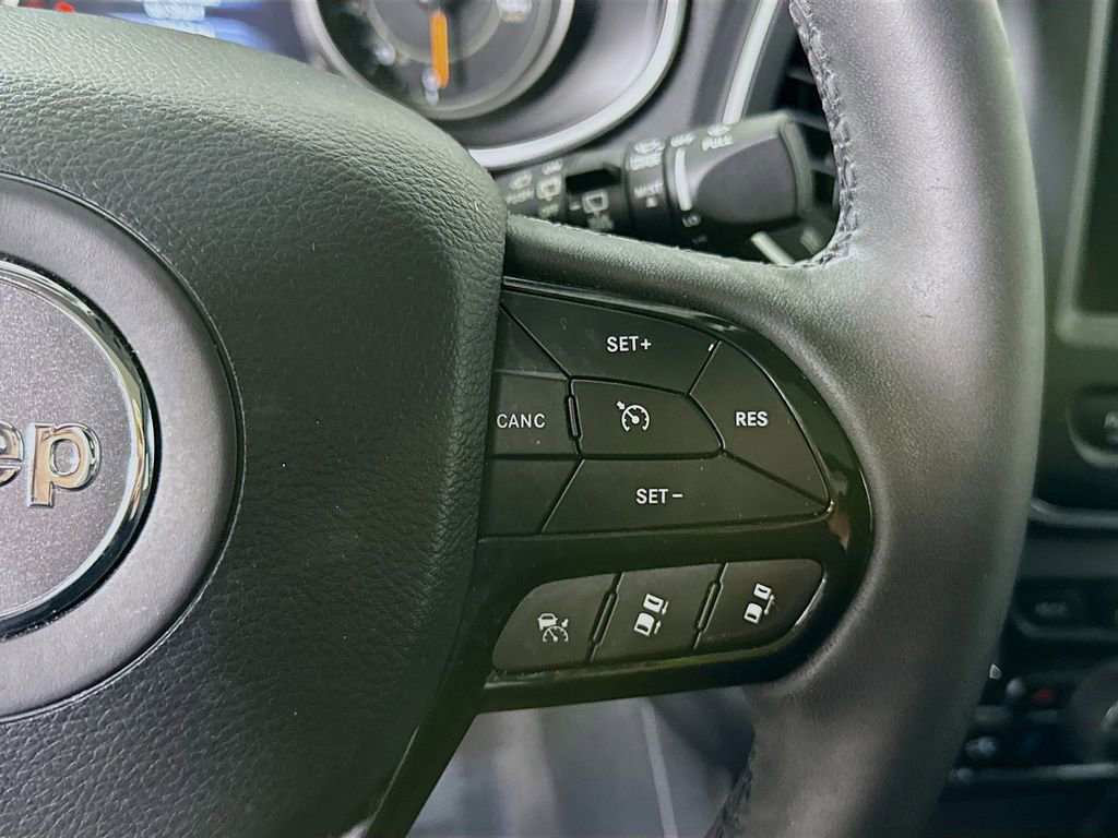 Used 2023 Jeep Cherokee Altitude Lux w/ Lux Elite Package AWD/4WD image 24