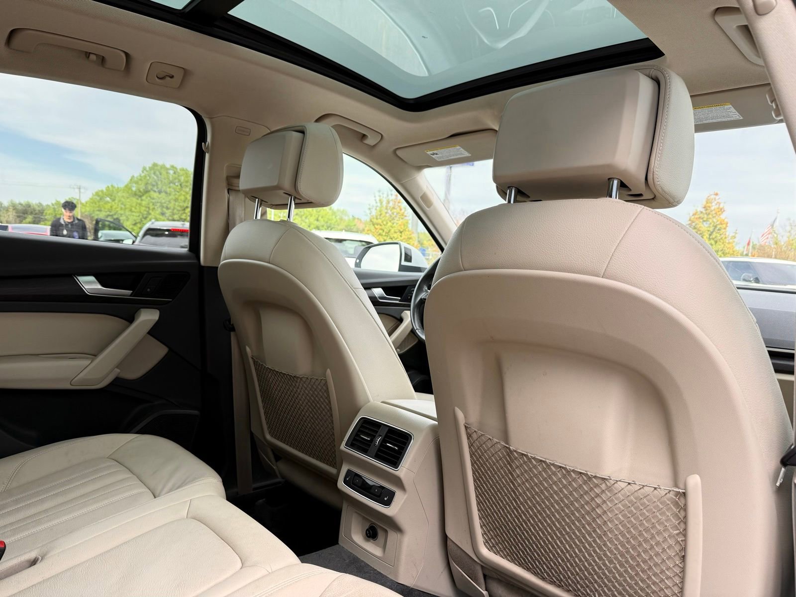 Used 2018 Audi Q5 2.0T Premium Plus w/ Premium Plus Package image 27