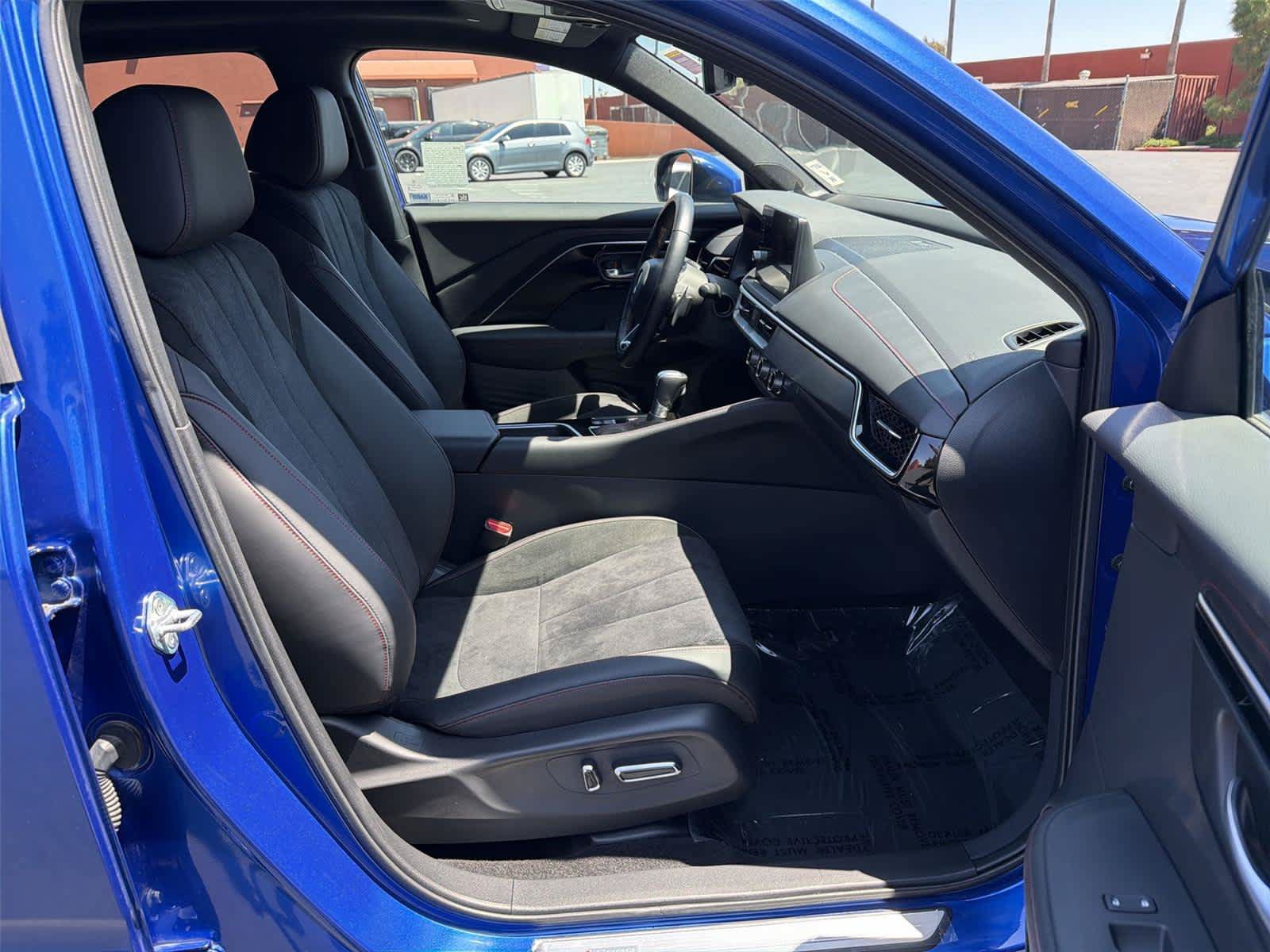 Used 2025 Acura ADX A-Spec FWD image 15