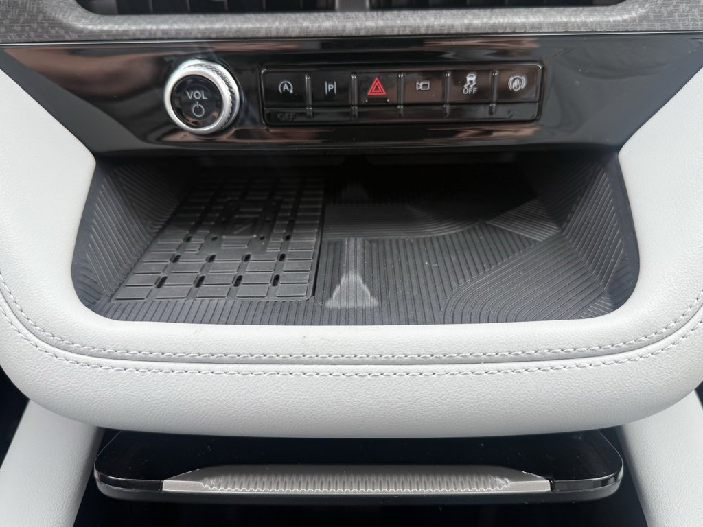 New 2025 Ford Explorer Platinum image 11