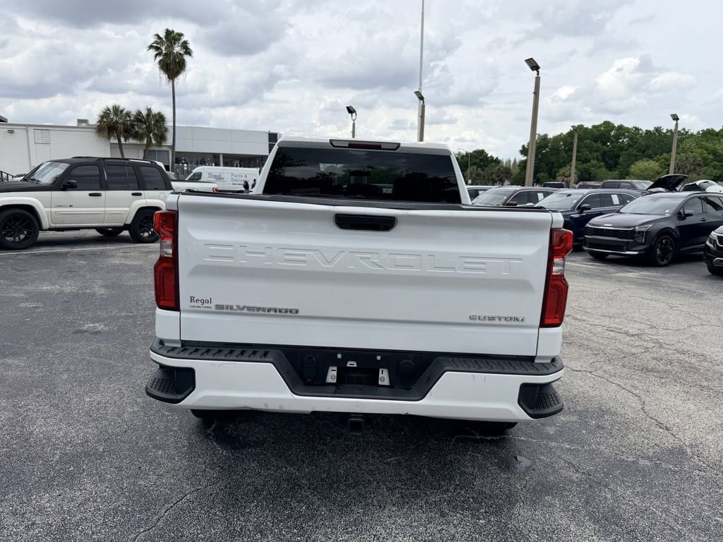 Used 2019 Chevrolet Silverado 1500 Custom w/ Trailering Package RWD image 6