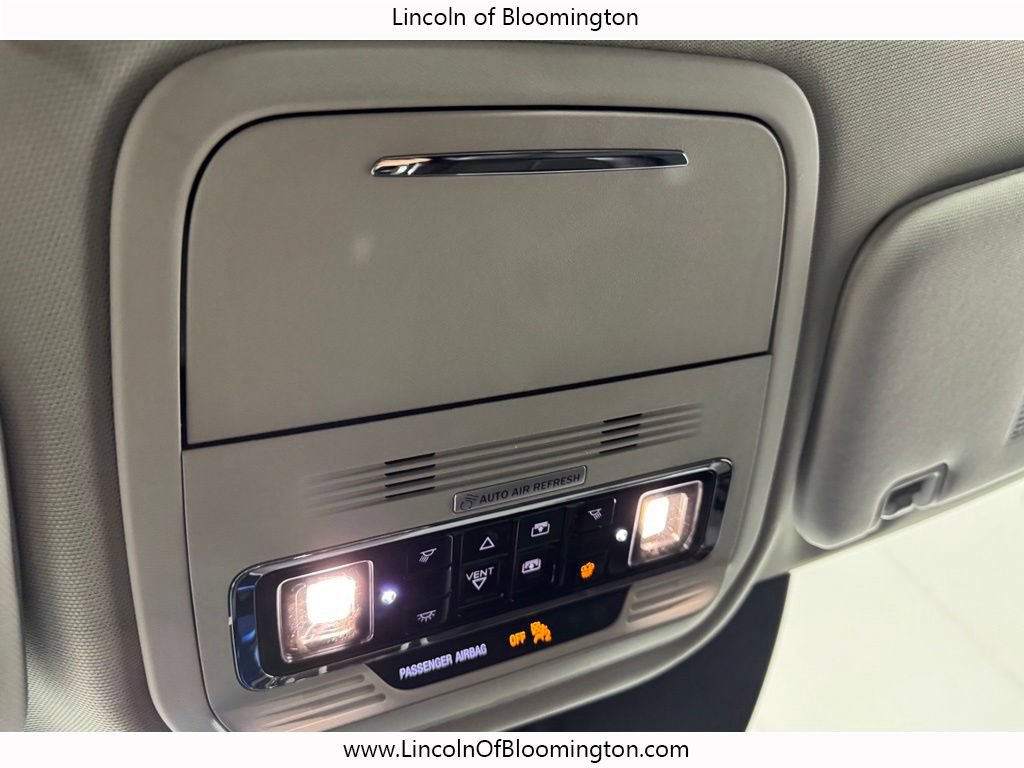 New 2026 Lincoln Aviator AWD w/ Jet Appearance Package image 38