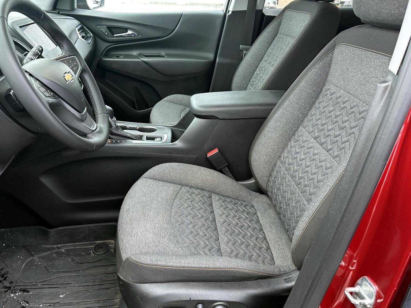 Used 2023 Chevrolet Equinox LT image 16