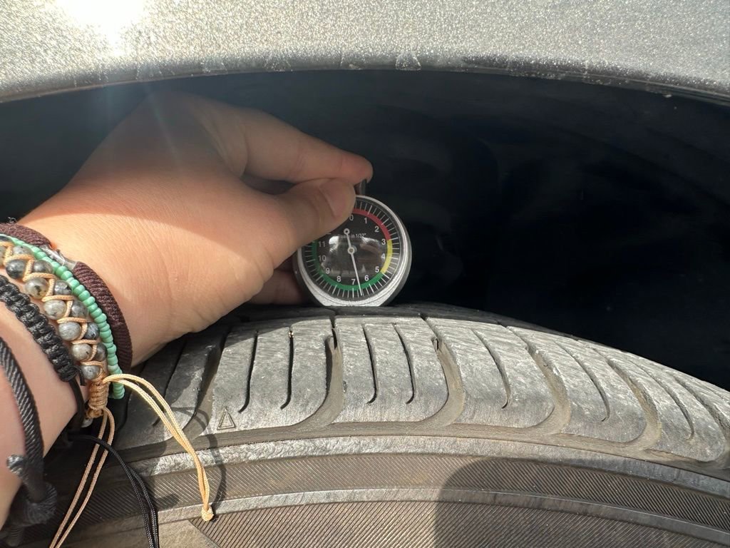 Used 2016 Ford Taurus SEL image 6