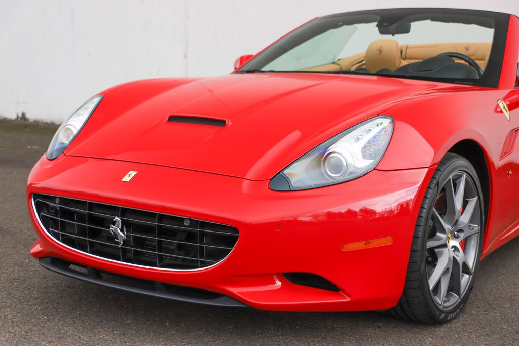Used 2010 Ferrari California image 42