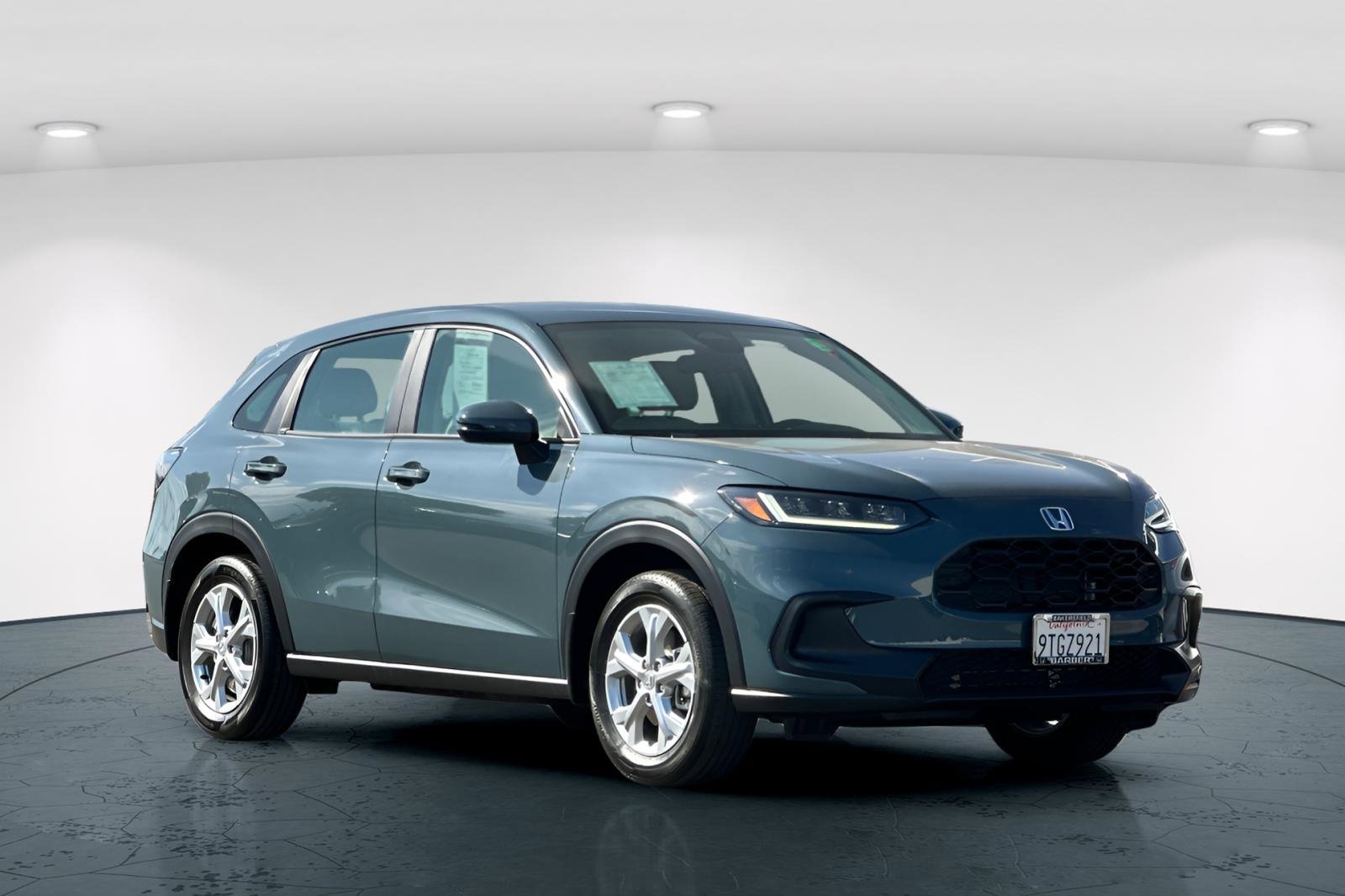 Certified 2025 Honda HR-V LX image 8