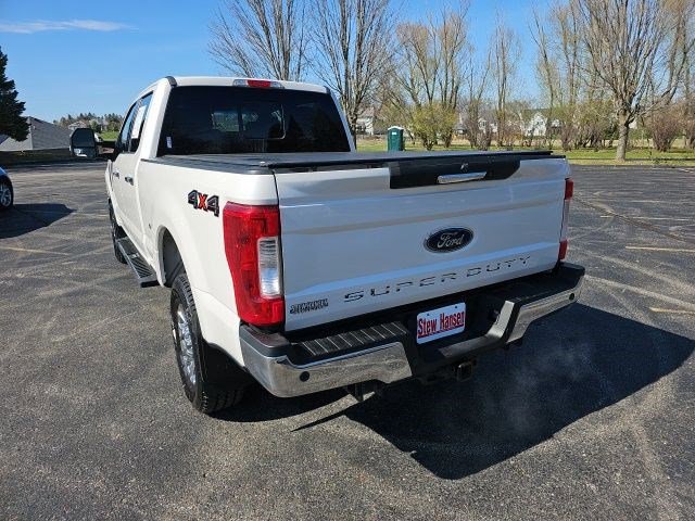 Used 2018 Ford F250 Lariat w/ Chrome Package AWD/4WD image 3