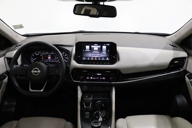 Used 2023 Nissan Rogue SL w/ SL Premium Package image 13