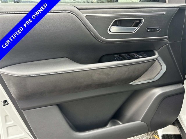 Used 2025 INFINITI QX80 Sensory image 18