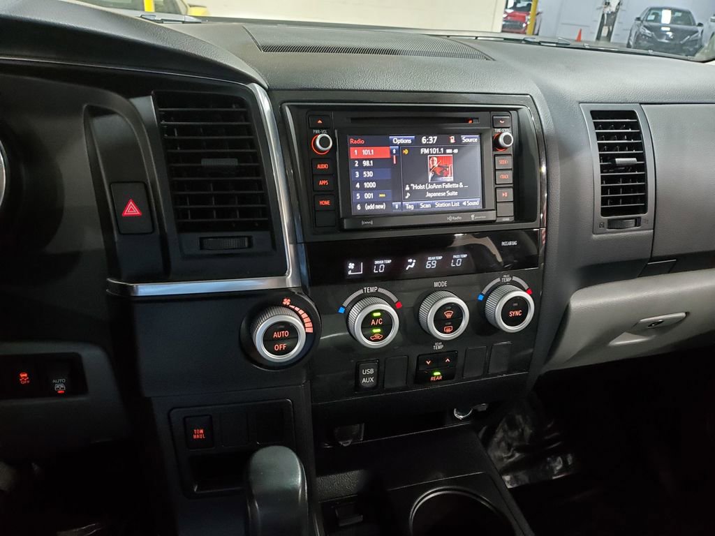 Used 2019 Toyota Sequoia SR5 image 30
