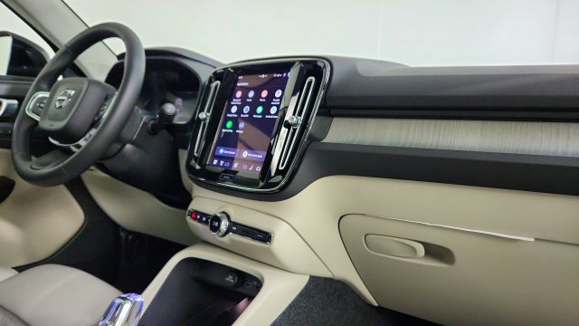 New 2026 Volvo XC40 B5 Plus w/ Climate Package AWD/4WD image 33