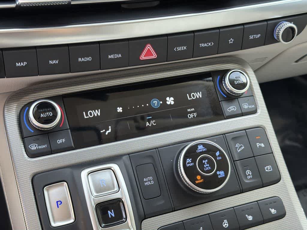 Used 2024 Hyundai Palisade Calligraphy AWD/4WD image 17