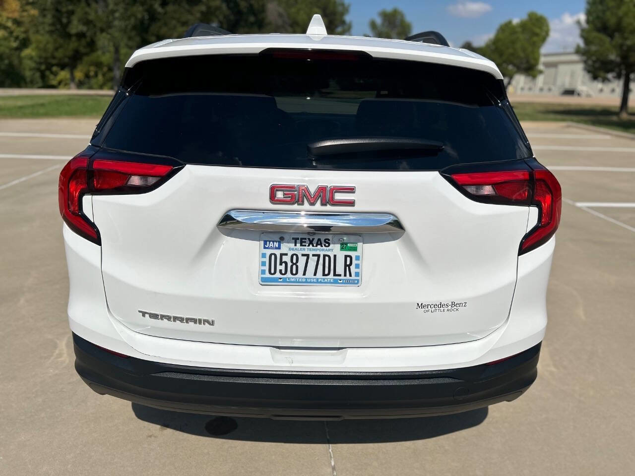 Used 2018 GMC Terrain SLE w/ Driver Convenience Package FWD image 7
