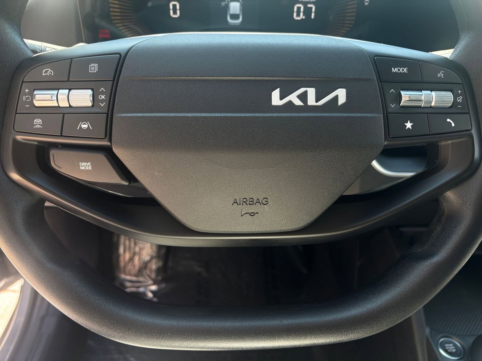 Used 2025 Kia K4 FWD image 28