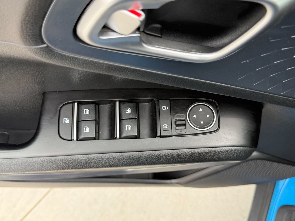 Used 2023 Kia Soul EX FWD image 12