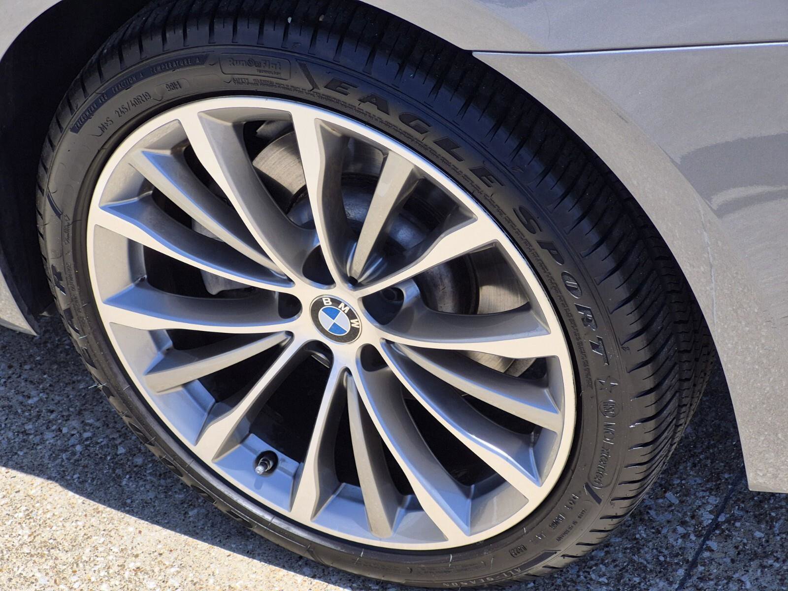 Certified 2023 BMW 530i w/ Premium Package RWD image 7