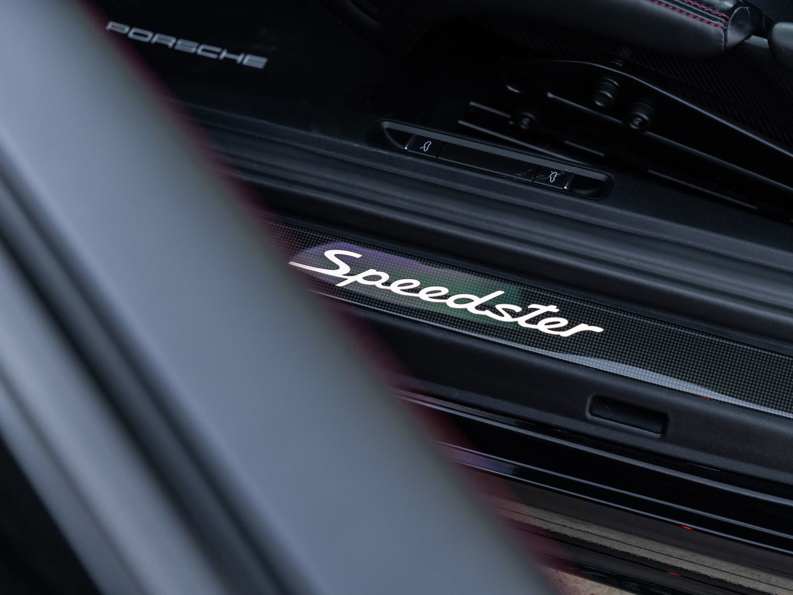 Used 2019 Porsche 911 Speedster image 34