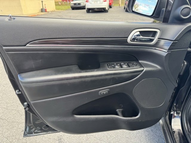 Used 2022 Jeep Grand Cherokee Limited w/ Tech Group image 11