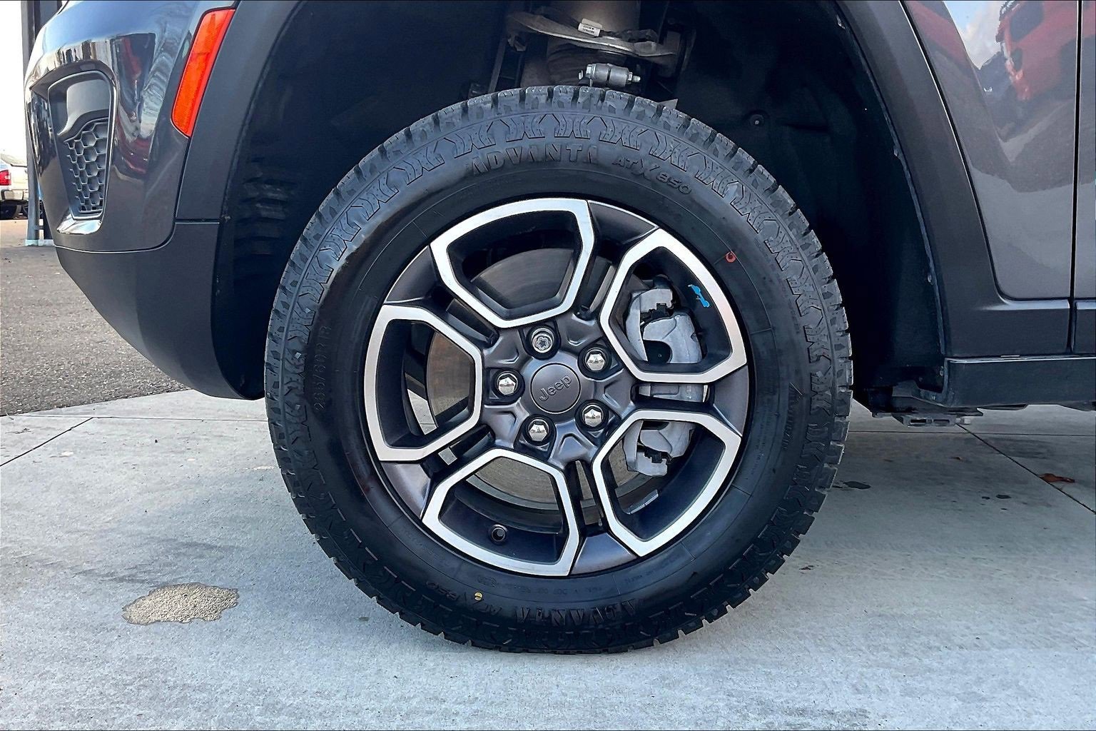 Used 2022 Jeep Grand Cherokee Trailhawk image 24