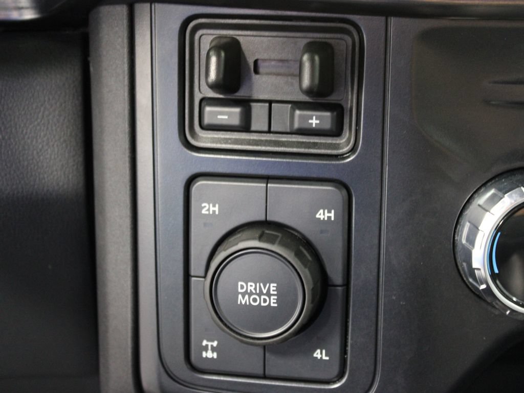 Used 2024 Ford F250 Lariat w/ Sport Appearance Package AWD/4WD image 68