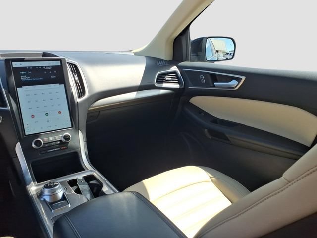 Used 2024 Ford Edge SEL AWD/4WD image 13