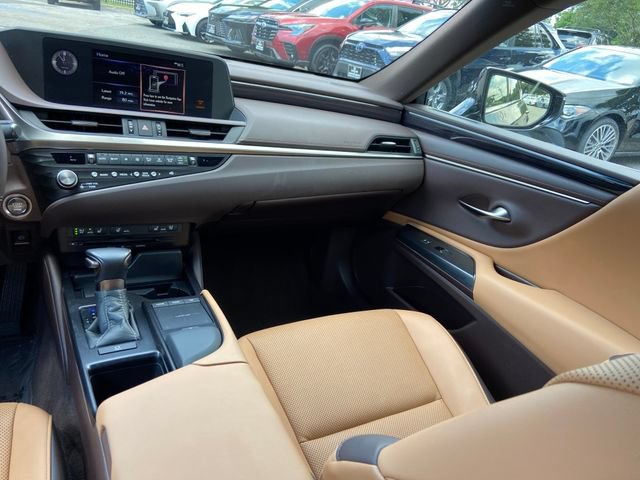 Used 2021 Lexus ES 350 w/ Premium Package FWD image 16