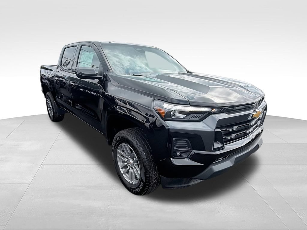 New 2026 Chevrolet Colorado LT w/ LT Convenience Package AWD/4WD image 2