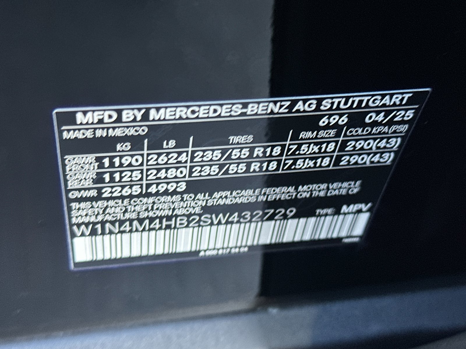 Used 2025 Mercedes-Benz GLB 250 4MATIC image 27