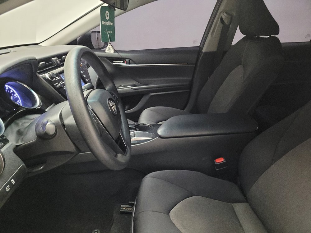 Used 2019 Toyota Camry LE FWD image 17
