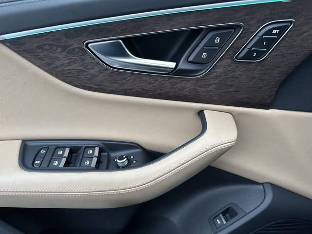 Used 2023 Audi Q7 3.0T Prestige image 15