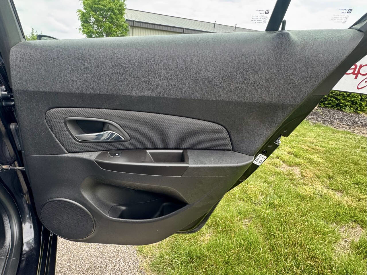 Used 2015 Chevrolet Cruze LT image 16