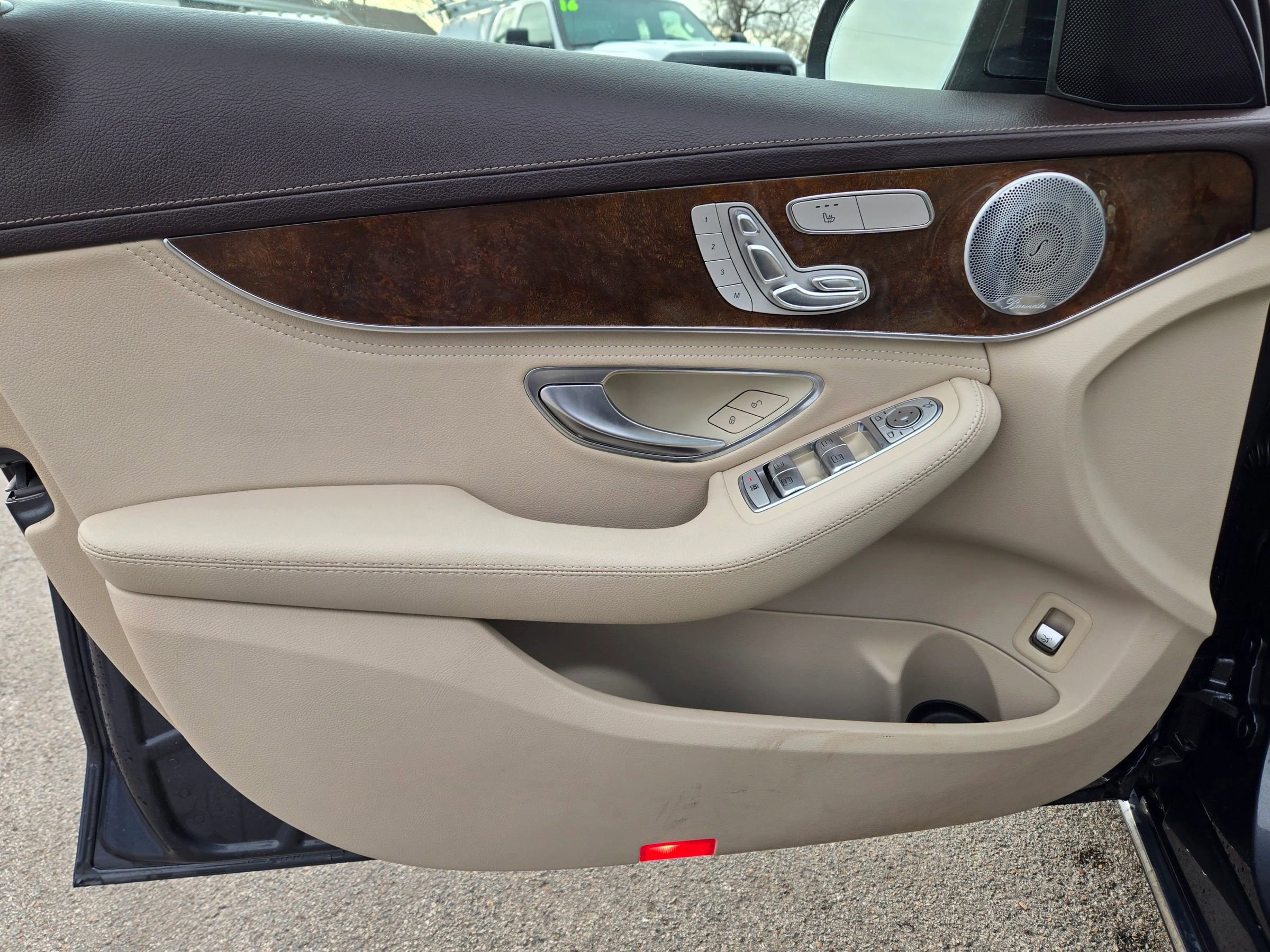 Used 2016 Mercedes-Benz C 300 4MATIC Sedan image 32