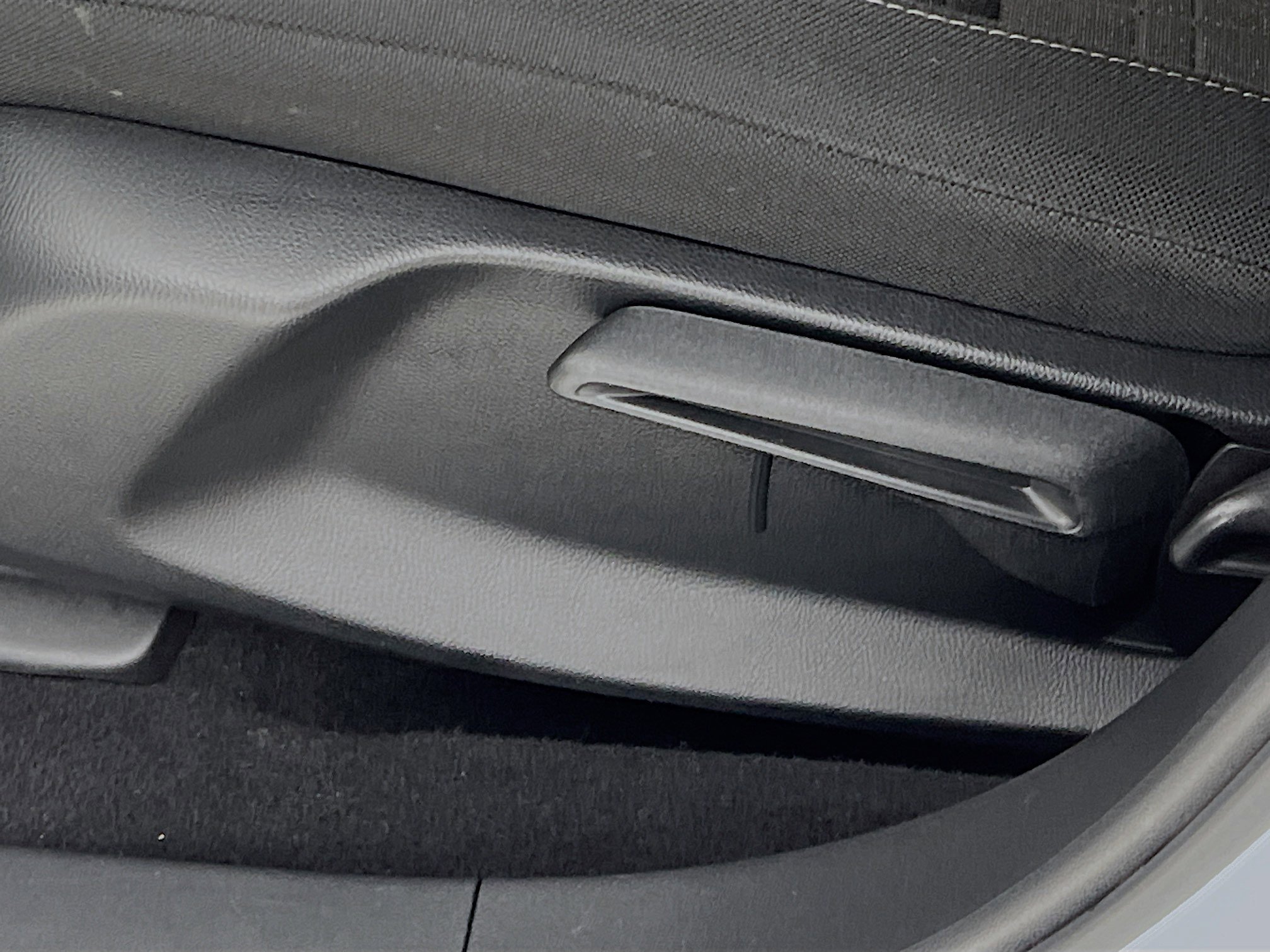 Used 2023 Honda HR-V LX image 16