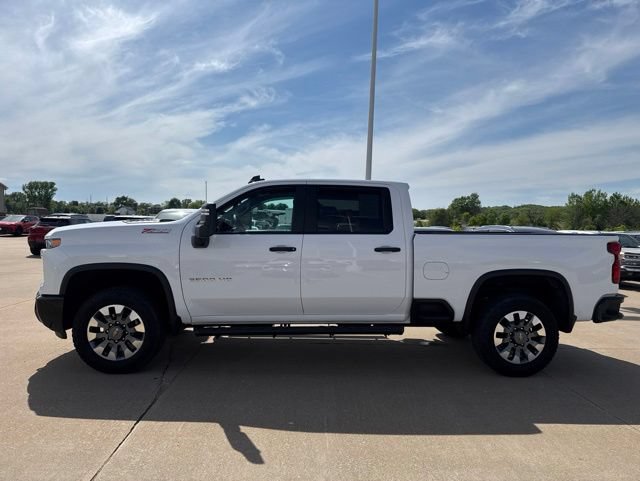 Used 2024 Chevrolet Silverado 2500 Custom w/ Custom Value Package AWD/4WD image 7