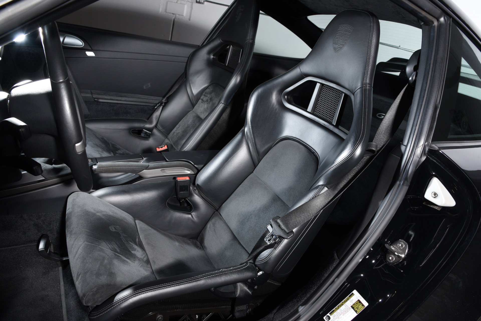 Used 2010 Porsche 911 GT3 RWD image 7