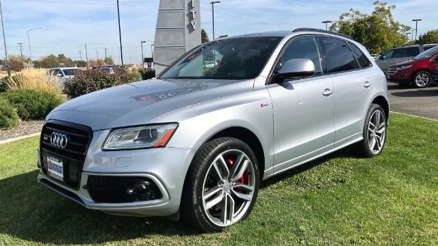 Used 2016 Audi SQ5 Premium Plus w/ Technology Package AWD/4WD image 9