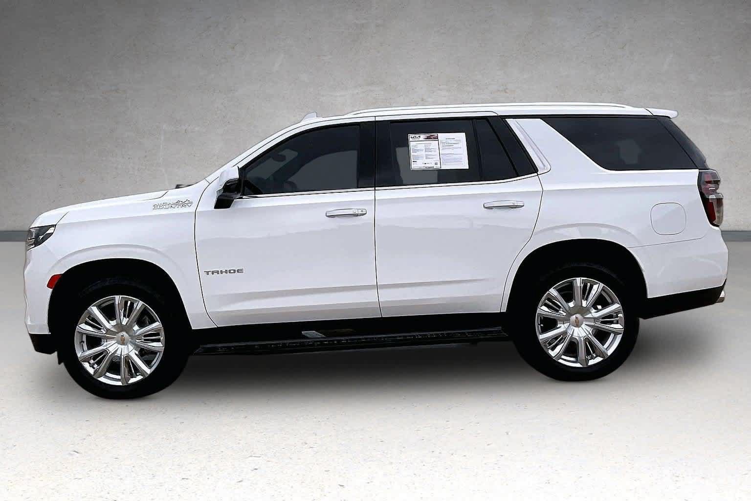 Used 2022 Chevrolet Tahoe High Country AWD/4WD image 3
