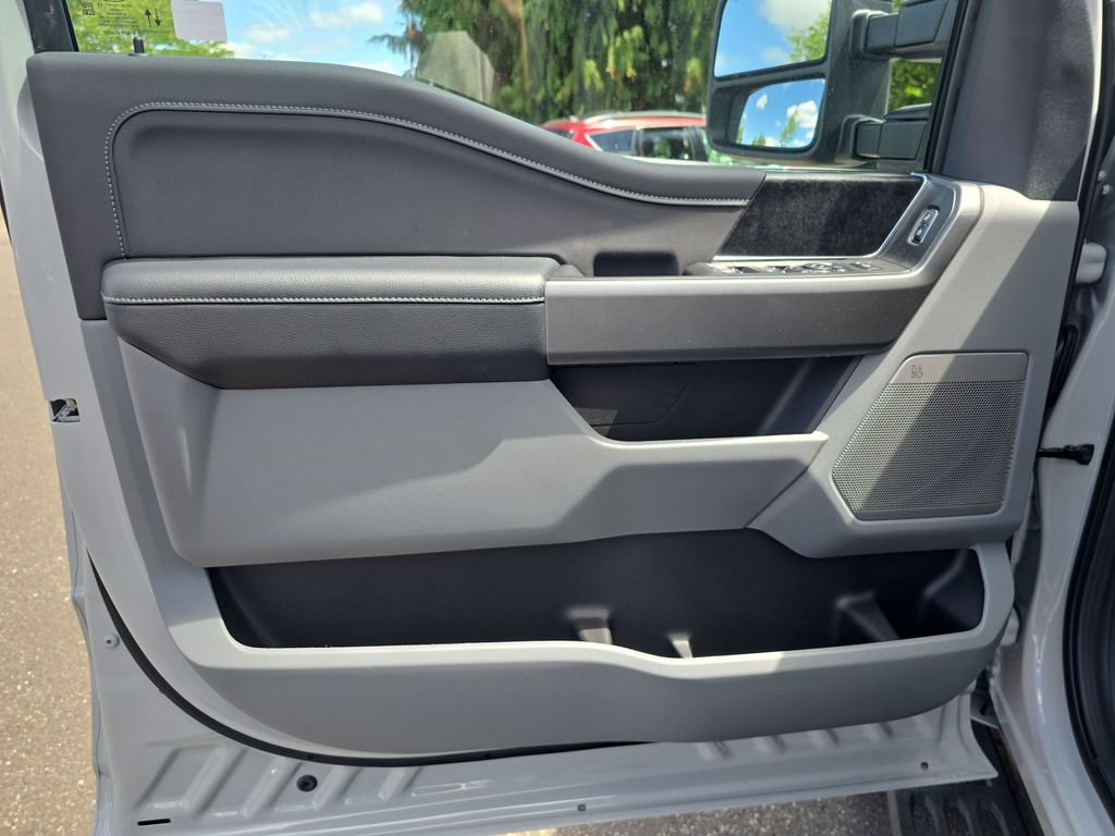 New 2026 Ford F250 XLT w/ XLT Premium Package AWD/4WD image 13