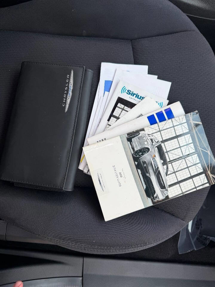 Used 2014 Chrysler 200 LX image 17