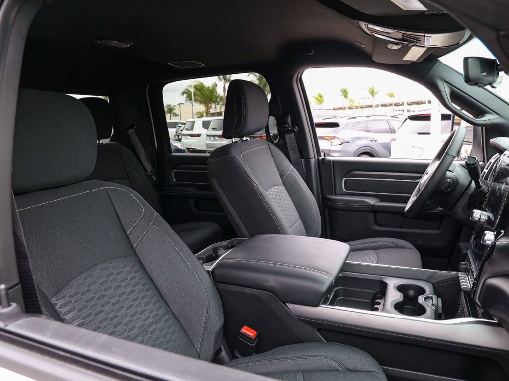 New 2026 RAM 3500 Big Horn AWD/4WD image 20