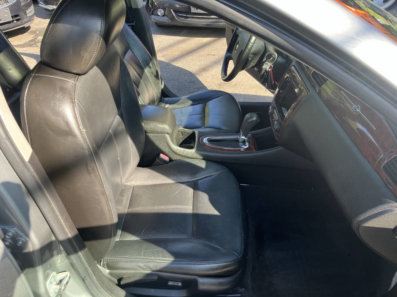 Used 2007 Chevrolet Impala LTZ FWD image 33