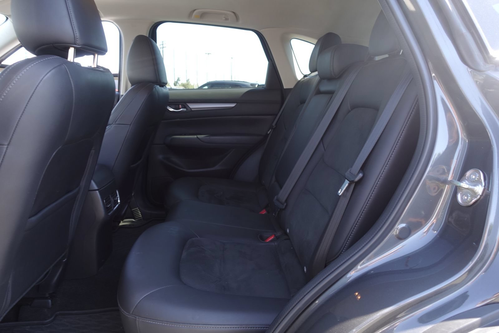 Used 2018 MAZDA CX-5 Touring w/ Preferred Equipment Package AWD/4WD image 12