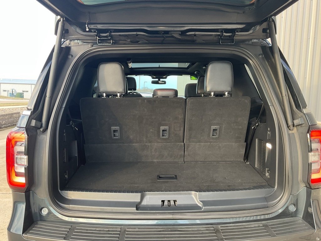 Used 2022 Ford Expedition Limited image 23