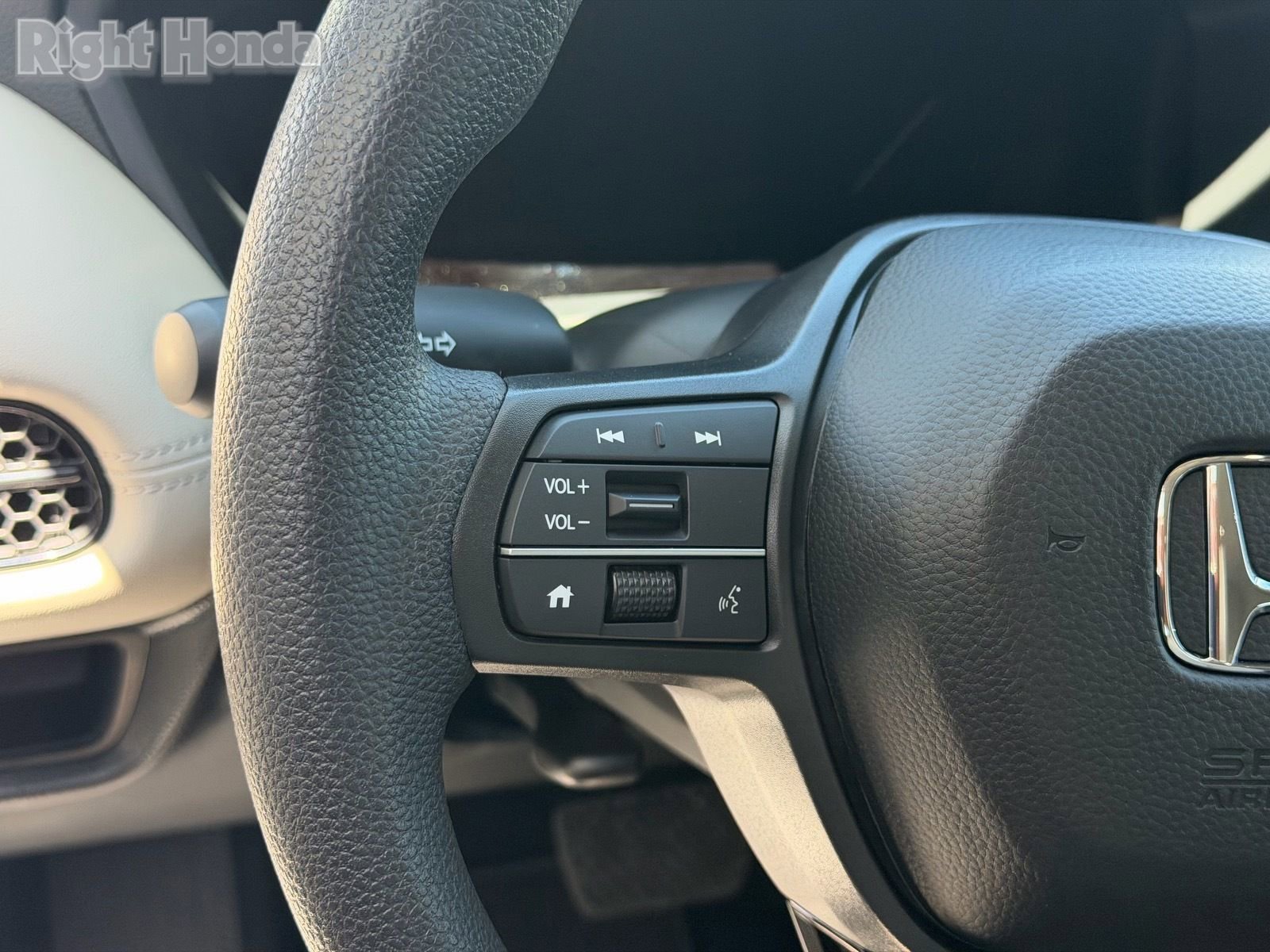 Used 2026 Honda HR-V LX image 13