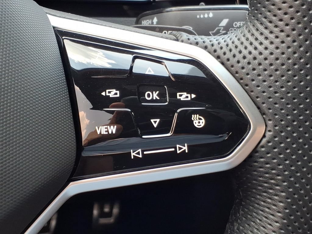 Certified 2023 Volkswagen Arteon SEL AWD/4WD image 33