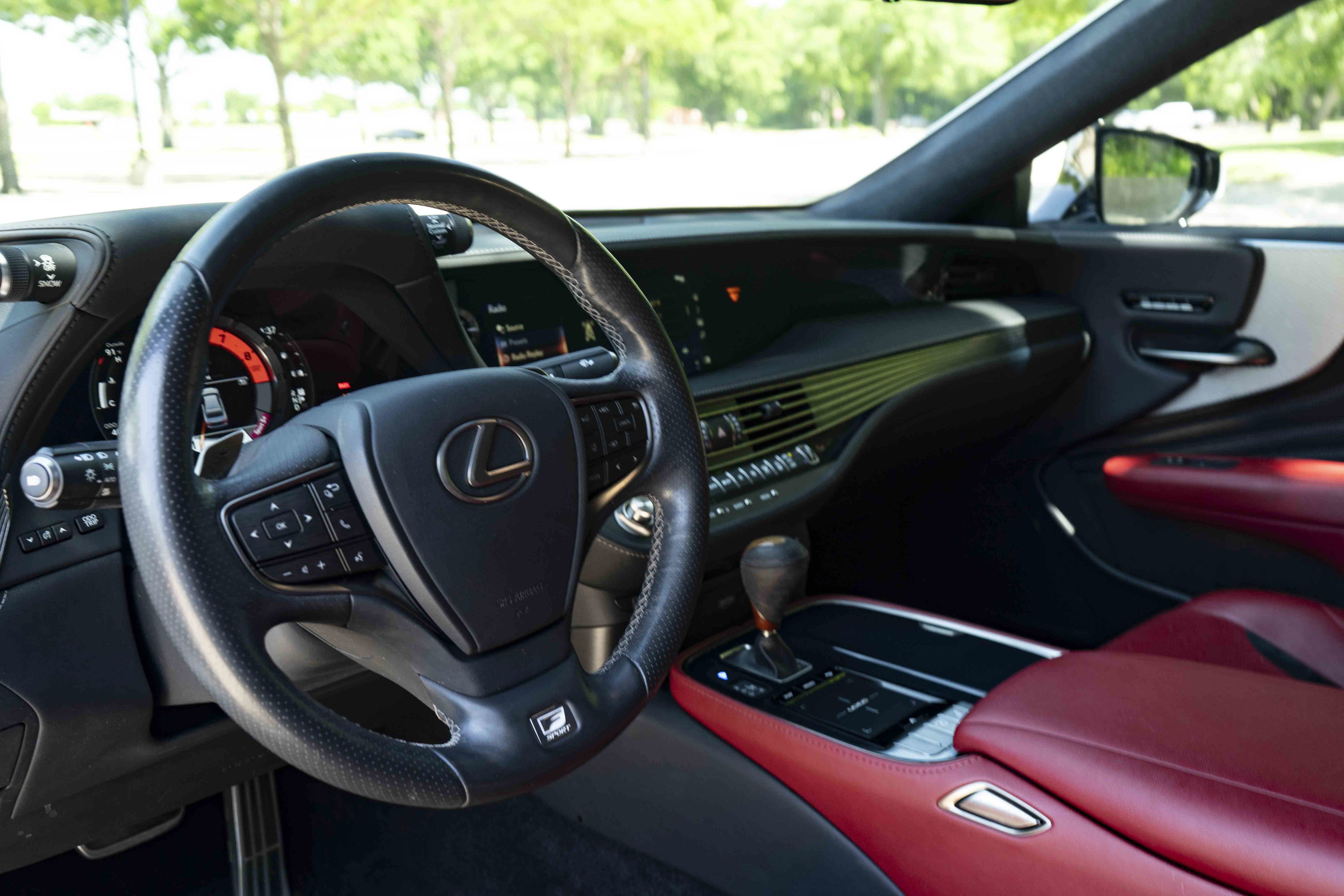 Used 2019 Lexus LS 500 F Sport w/ Accessory Package (Z2) AWD/4WD image 16